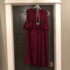 Wine sleeveless dress.